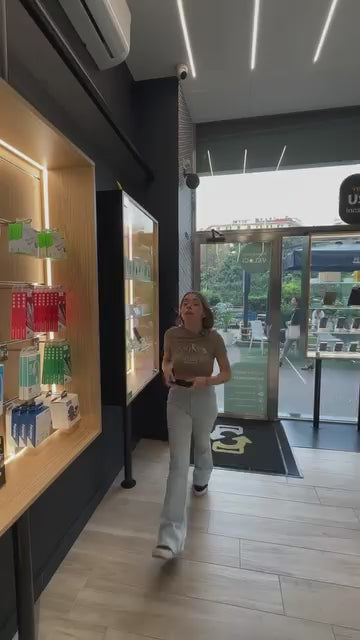 Carica il video: 