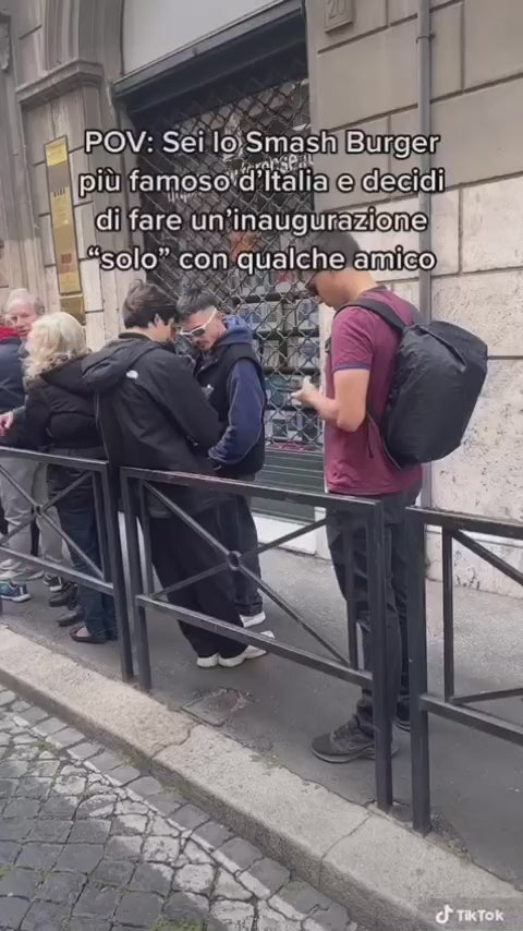 Carica il video: 